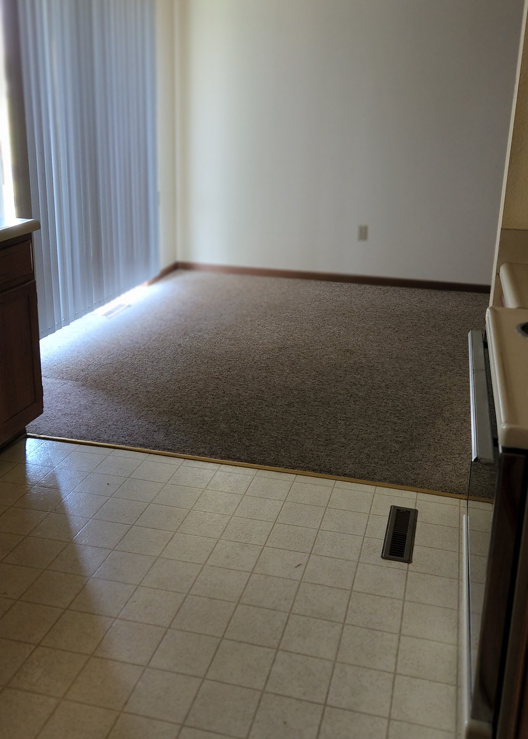 905 B Meadowbrook  2.jpg